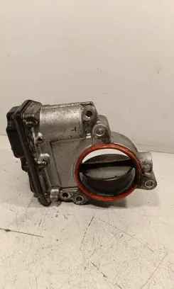 Mercedes-Benz E W213 Throttle valve A6540900070 12200101C