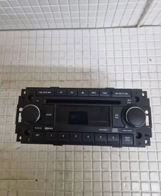 Jeep Patriot Radio/CD/DVD/GPS head unit P05064067AG