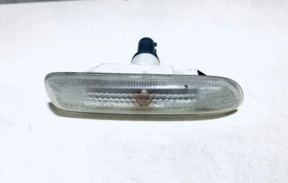 BMW 3 E46 Front fender indicator light 63132228591 6313-2228591