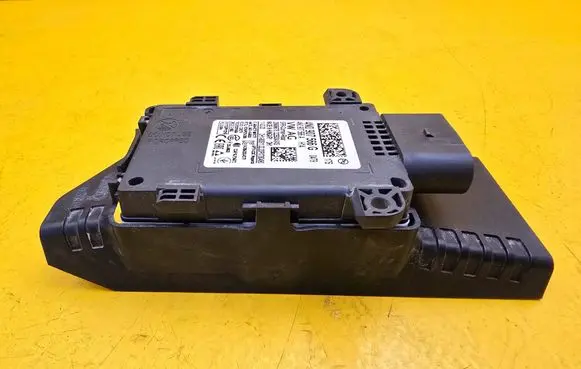 Audi e-tron Distronic sensor radar 4N0907566G 4N0907566A