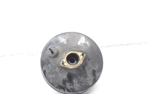 Toyota Yaris Brake booster 87402905