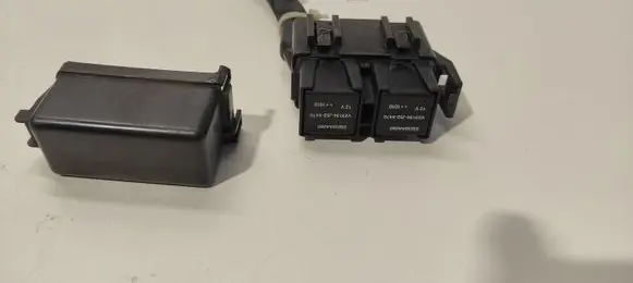 Subaru Outback Relay mounting block RB203500B