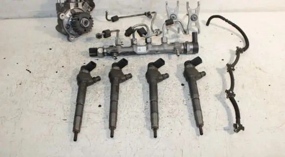 Volkswagen Golf VII Fuel injection system set 04L130277AJ 04L130755D