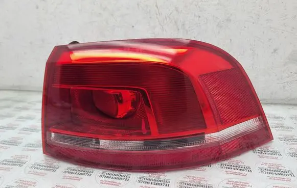 Volkswagen PASSAT B7 Rear/tail lights 3AF945096G