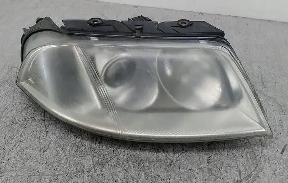Volkswagen PASSAT B5.5 Headlight/headlamp