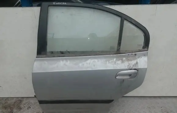 Hyundai Elantra Rear door