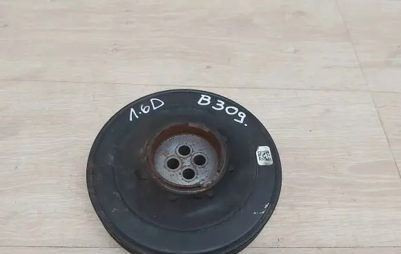 Toyota Avensis T270 Crankshaft pulley