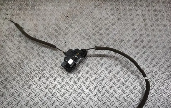 Nissan Qashqai Rear door lock 825004EA2A