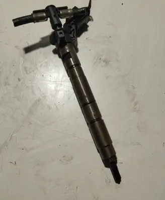 Audi Q7 4L Fuel injector 4D0971992