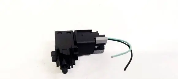 Chevrolet Captiva Brake pedal sensor switch