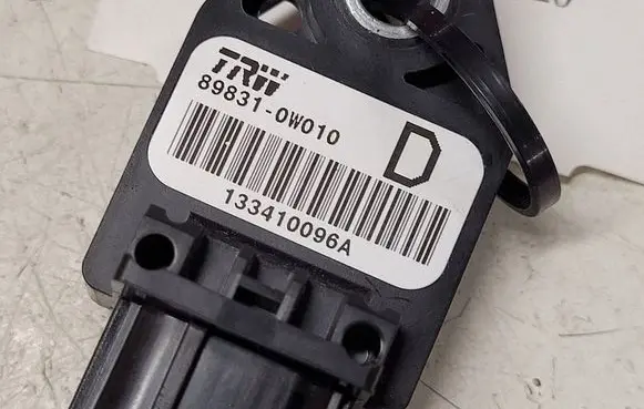 Toyota Corolla Verso AR10 Airbag deployment crash/impact sensor 898310W010