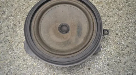Audi A3 S3 8P Front door speaker 8P0035411 7606500214