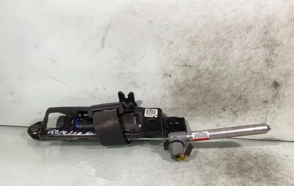 Volvo V50 Front seatbelt 3039516428