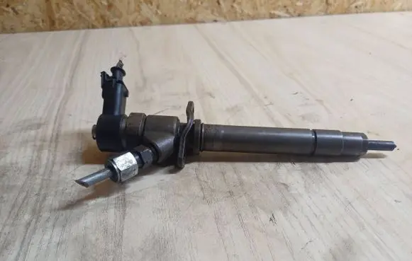 Volvo S60 Fuel injector 0445110078
