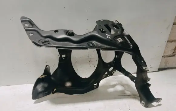 BMW 7 E65 E66 Headlight/headlamp mounting bracket