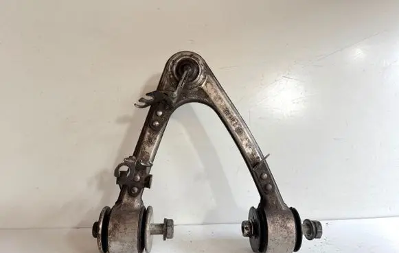 Maserati GranTurismo Front upper control arm/wishbone 3206582