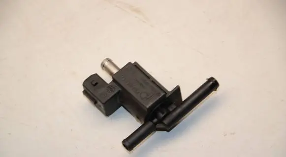 Nissan Qashqai Vacuum valve 8200603558 70134303 9957