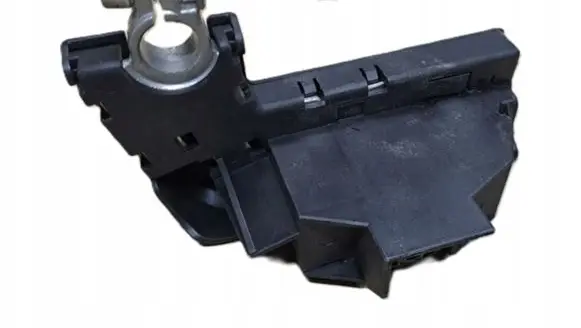 Audi A4 S4 B8 8K Battery relay fuse 4F0915519