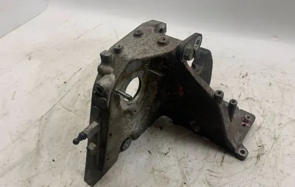Opel Insignia A Fuel pump bracket 55566003