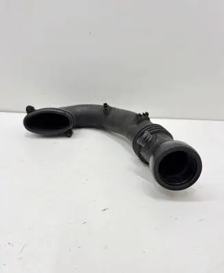 BMW 5 E60 E61 Turbo air intake inlet pipe/hose 7795026 10856710