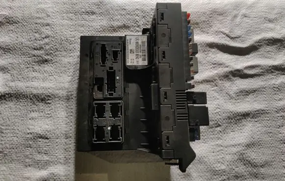 Mercedes-Benz E W211 Fuse module 0035455901