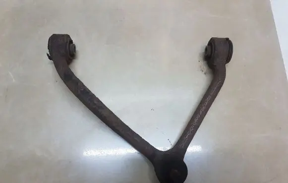 KIA Sorento Front lower control arm/wishbone