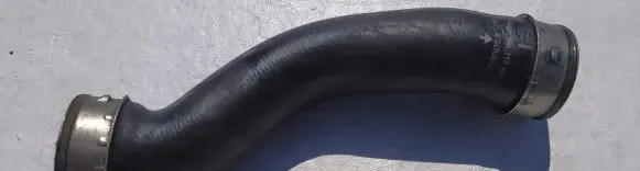 Porsche 911 996 Air intake hose/pipe 99611064475