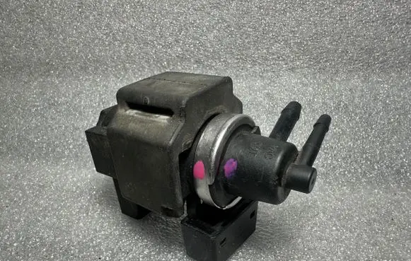 Audi A6 S6 C6 4F Turbo solenoid valve 8E0906628 059906629A