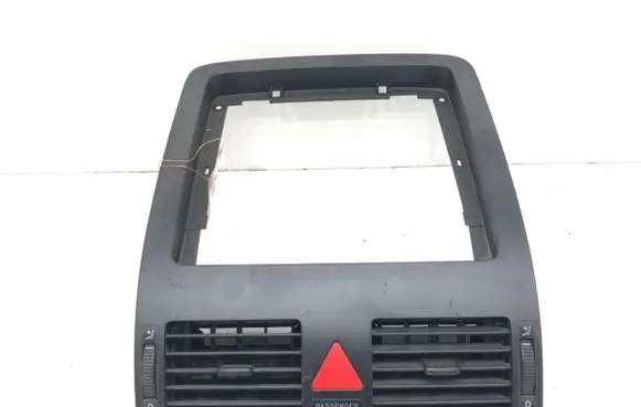 Volkswagen Touran I Dashboard side air vent grill/cover trim 1T1819728B