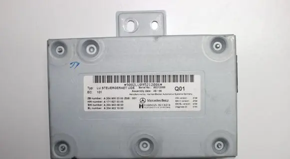 Mercedes-Benz GL X164 Head unit multimedia control A2049000300 A2048708626 A2048708026