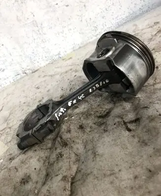 Infiniti FX Piston with connecting rod