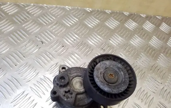 Mercedes-Benz Sprinter W901 W902 W903 W904 Generator/alternator belt tensioner A6462000570