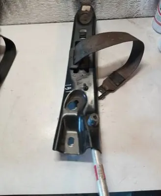 Volvo XC90 Front seatbelt 8686631