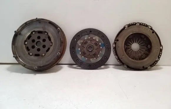 Opel Vivaro Clutch set kit 9841190680 9820879880