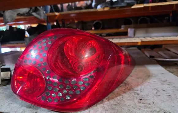 Peugeot 207 Rear/tail lights