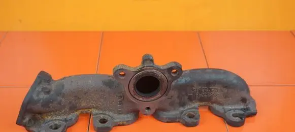 Opel Insignia A Exhaust manifold 55580744 B20DTH