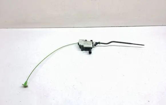 BMW 3 E90 E91 Fuel tank cap lock 6985880 67116985880