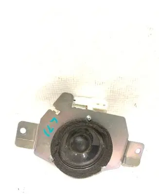 Subaru Outback Front door high frequency speaker 090003061 031C 4001