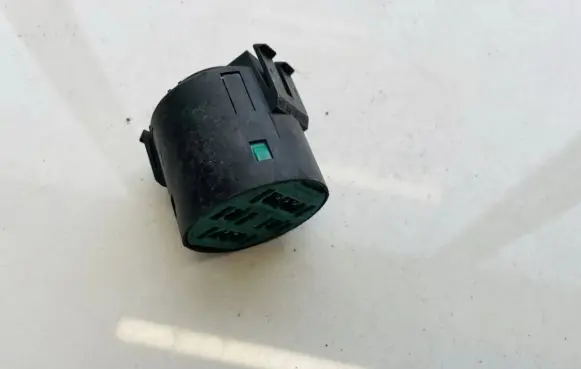 BMW 5 E39 Front door speaker 65818360995