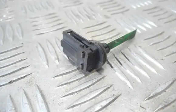 Volkswagen PASSAT B5.5 Interior temperature sensor 4B0820539