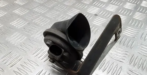 Volkswagen Touareg I Horn signal 7L6951186