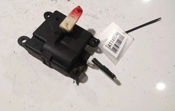 Nissan Qashqai Air flap motor/actuator A24842A7722001