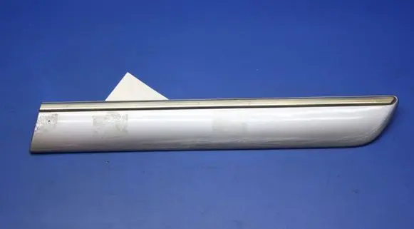 Rear fender molding trim