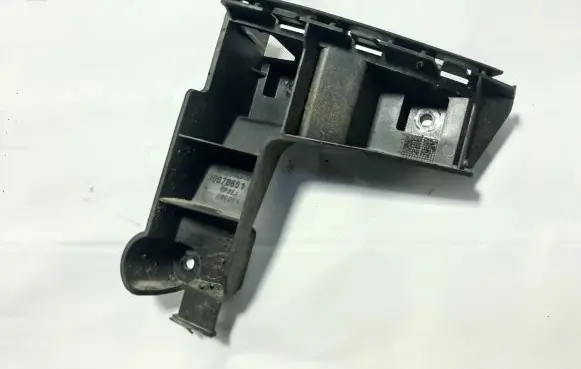 Volvo XC70 Rear bumper mounting bracket 30678651