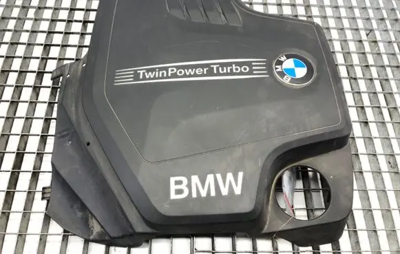 BMW 3 F30 F35 F31 Engine cover (trim) 8610473