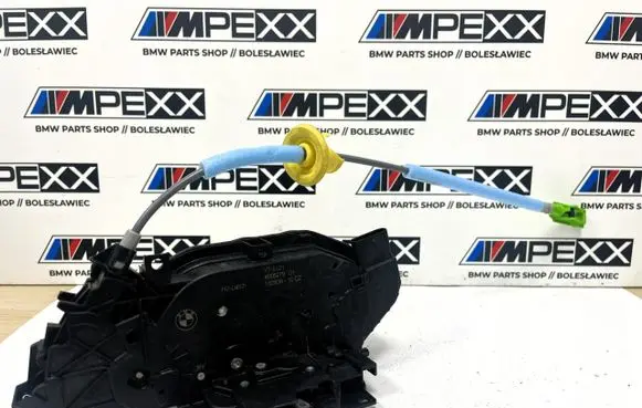 BMW X1 U11 Front door lock 