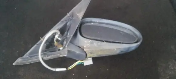 Front door electric wing mirror