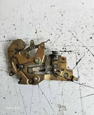 Volkswagen Transporter - Caravelle T4 Sliding door lock 701843654C