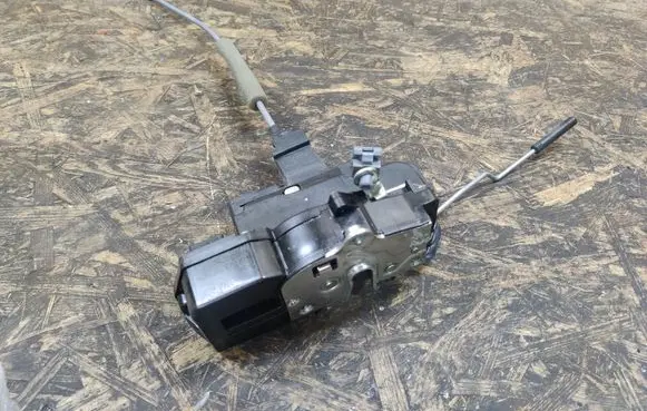 Opel Antara Rear door lock RH2 6088