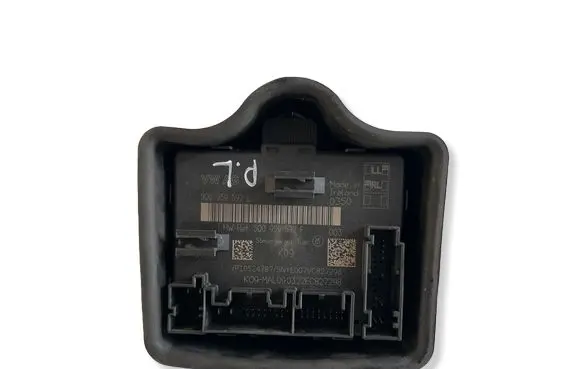 Audi Q3 F3 Door control unit/module 5Q0959592F